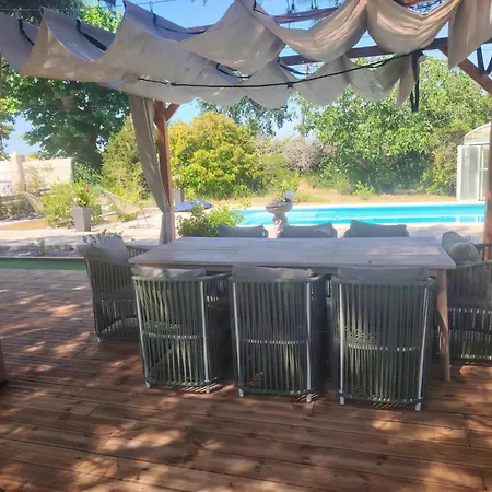 Mas Des 2 Paons Villedaigne